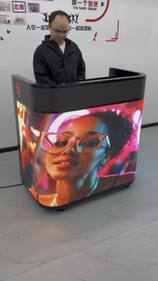 شاشة LED داخلية P2.5 لمنصة الد - مراجعة Event Party Dj وسعره