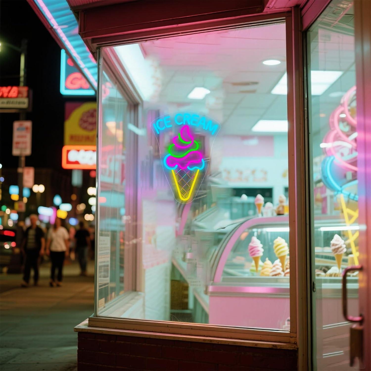 لافتة نيون على شكل آيس كريم قا - مراجعة Neon Sign Party وسعره